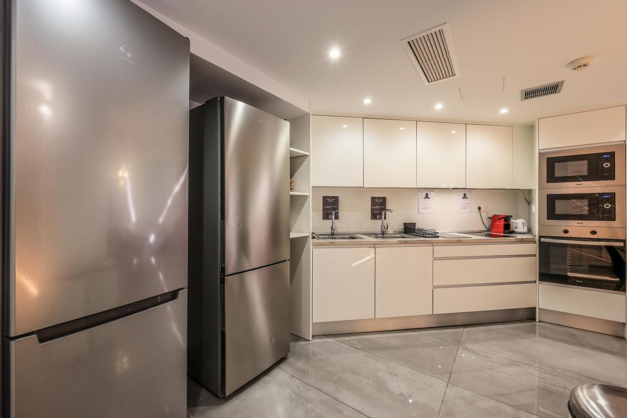 Amazinn Places Blasco De Garay 113 Madrid Exterior foto